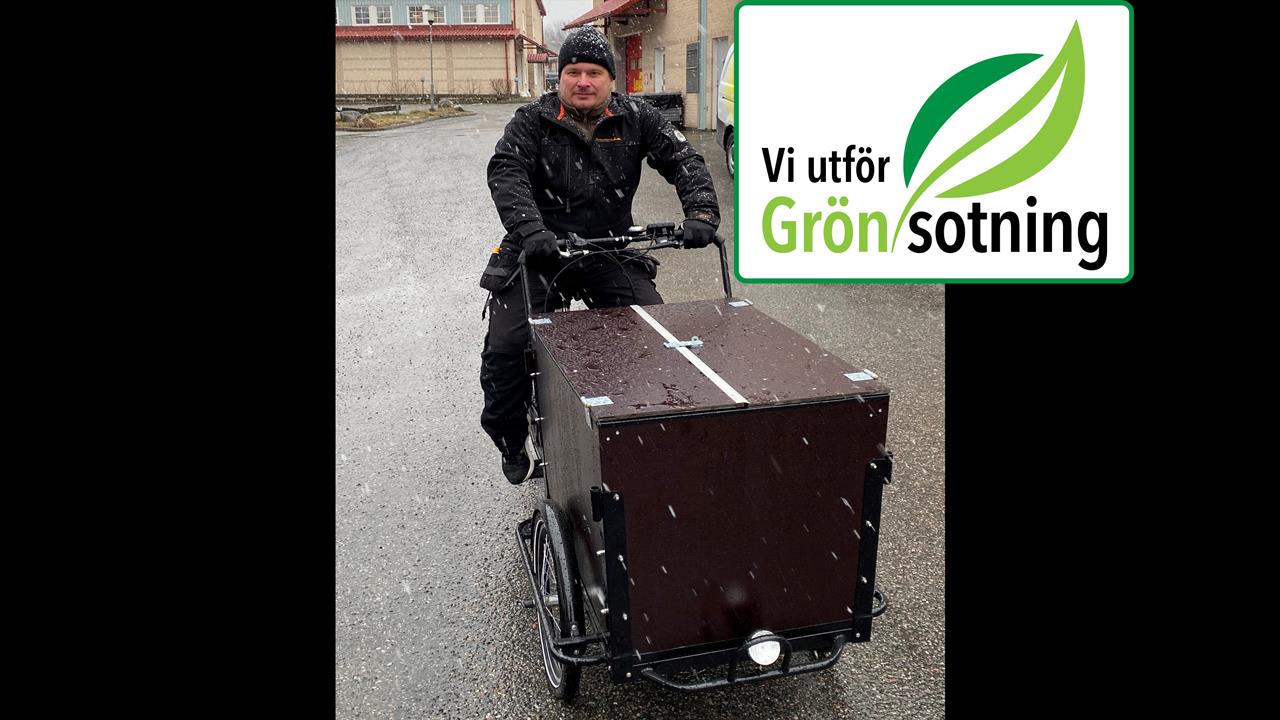 Sotarmästare Petri Toumela på lastcykel_16x9.jpg